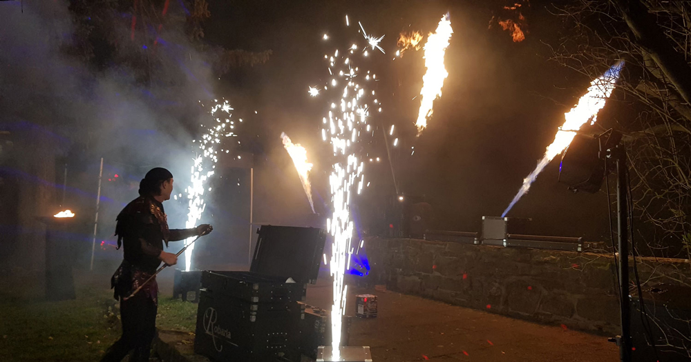 feuershow-hochzeit feuershow-hochzeit