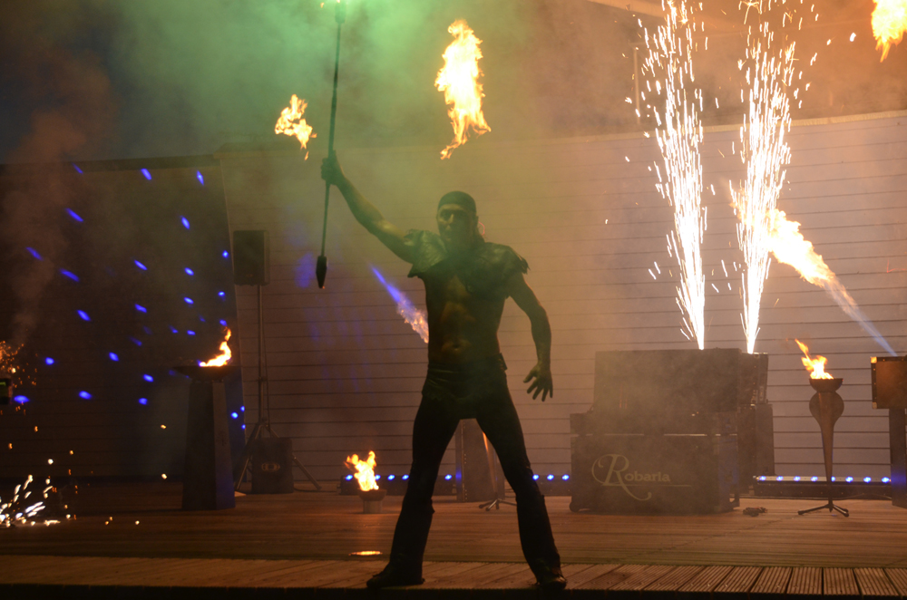 feuershow-thueringen feuershow-thueringen